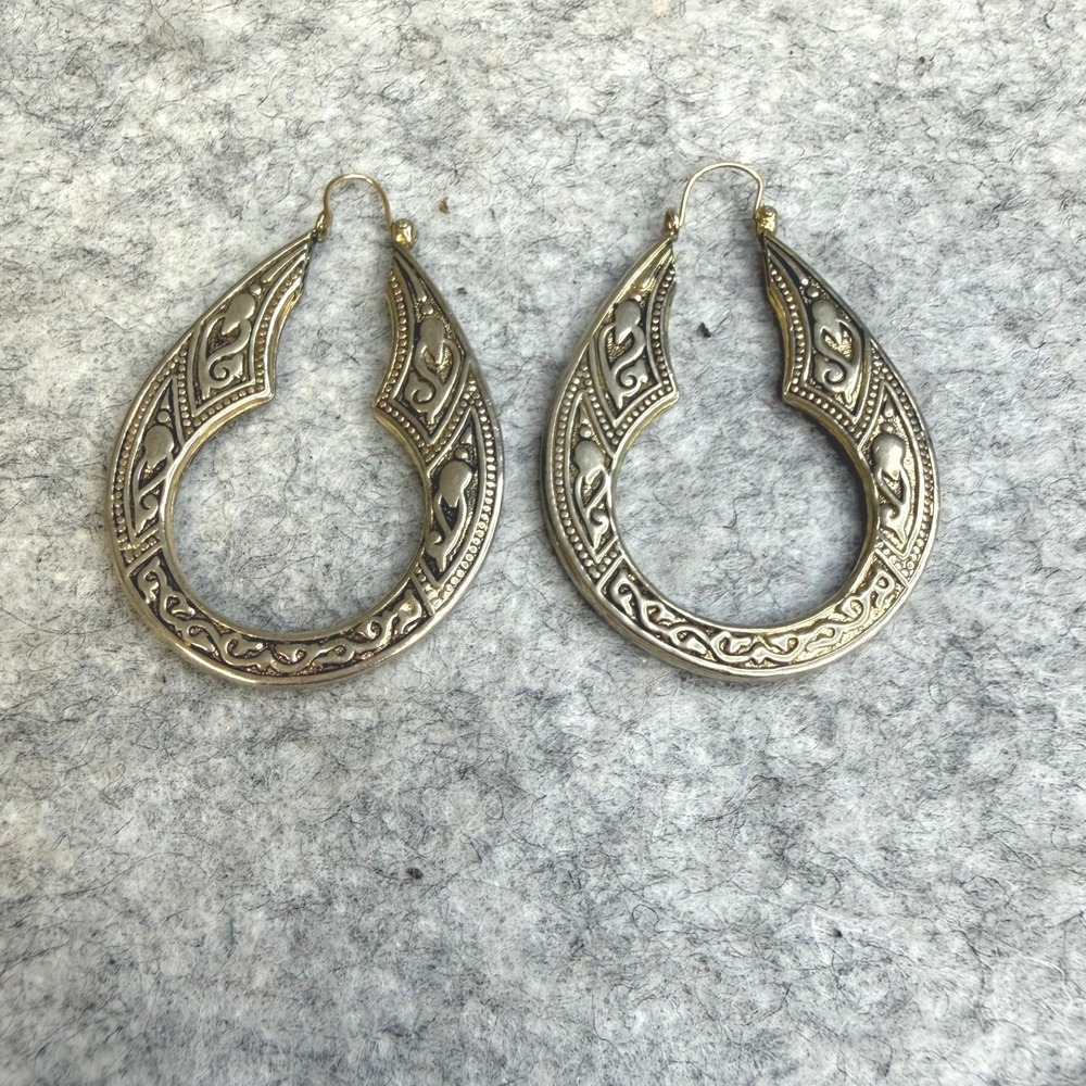Vintage Style Silver Tone Filigree Teardrop Hoop Earrings Boho Scroll Design